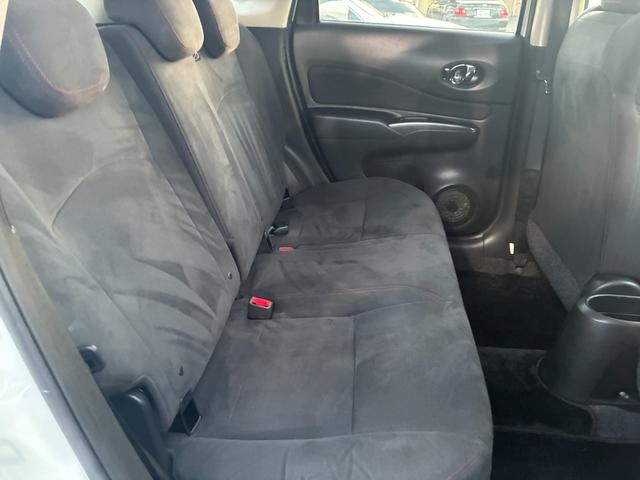 ノート ニスモ　ＥＴＣ　スマートキー　アイドリングストップ　オートライト　ＬＥＤヘッドランプ　電動格納ミラー　純正メモリーナビ　ＣＤ　Ｂｌｕｅｔｏｏｔｈ接続　バックカメラ（15枚目）