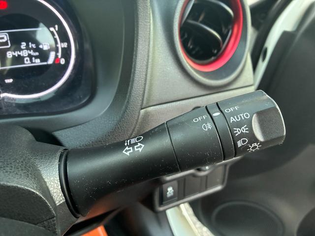 ノート ニスモ　ＥＴＣ　スマートキー　アイドリングストップ　オートライト　ＬＥＤヘッドランプ　電動格納ミラー　純正メモリーナビ　ＣＤ　Ｂｌｕｅｔｏｏｔｈ接続　バックカメラ（18枚目）