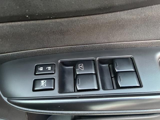 ノート ニスモ　ＥＴＣ　スマートキー　アイドリングストップ　オートライト　ＬＥＤヘッドランプ　電動格納ミラー　純正メモリーナビ　ＣＤ　Ｂｌｕｅｔｏｏｔｈ接続　バックカメラ（27枚目）