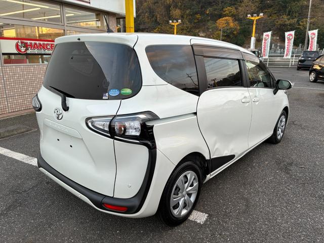 シエンタ ファンベースX ETC キーレスエントリー レーンアシスト 両側スライド左電動スライドドア 電動格納ミラー 社外SDナビ CD Bluetooth接続 バックカメラ(8枚目)