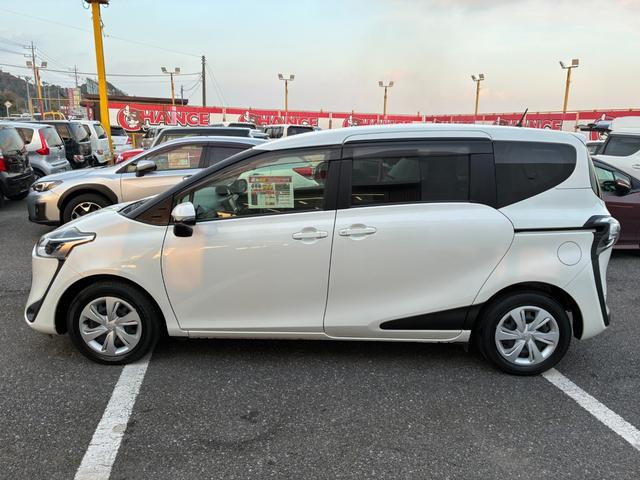 シエンタ ファンベースX ETC キーレスエントリー レーンアシスト 両側スライド左電動スライドドア 電動格納ミラー 社外SDナビ CD Bluetooth接続 バックカメラ(11枚目)