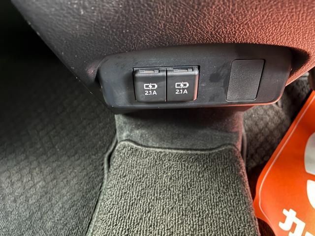 シエンタ ファンベースX ETC キーレスエントリー レーンアシスト 両側スライド左電動スライドドア 電動格納ミラー 社外SDナビ CD Bluetooth接続 バックカメラ(25枚目)