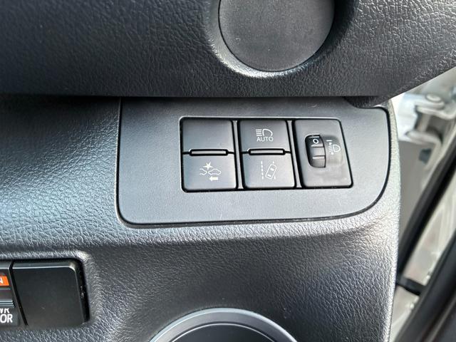 シエンタ ファンベースX ETC キーレスエントリー レーンアシスト 両側スライド左電動スライドドア 電動格納ミラー 社外SDナビ CD Bluetooth接続 バックカメラ(27枚目)