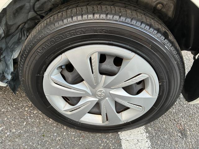 シエンタ ファンベースX ETC キーレスエントリー レーンアシスト 両側スライド左電動スライドドア 電動格納ミラー 社外SDナビ CD Bluetooth接続 バックカメラ(34枚目)