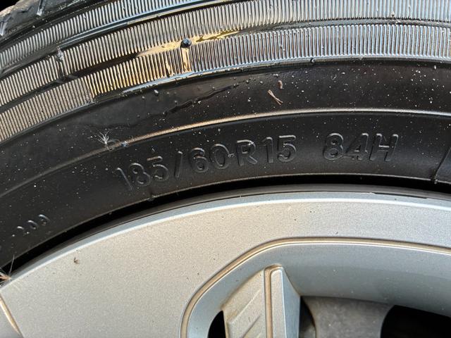 シエンタ ファンベースX ETC キーレスエントリー レーンアシスト 両側スライド左電動スライドドア 電動格納ミラー 社外SDナビ CD Bluetooth接続 バックカメラ(36枚目)