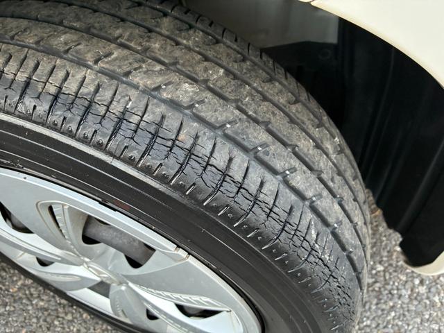 シエンタ ファンベースX ETC キーレスエントリー レーンアシスト 両側スライド左電動スライドドア 電動格納ミラー 社外SDナビ CD Bluetooth接続 バックカメラ(37枚目)