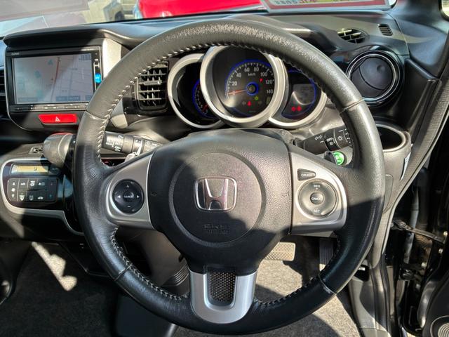 Ｎ－ＢＯＸカスタム Ｇ・ターボＬパッケージ　ＥＴＣ　アイドリングストップ　スマートキー　両側パワースライドドア　オートライト　純正メモリーナビ　ＣＤ　ＤＶＤ再生　Ｂｌｕｅｔｏｏｔｈ接続　バックカメラ　ドライブレコーダー（17枚目）