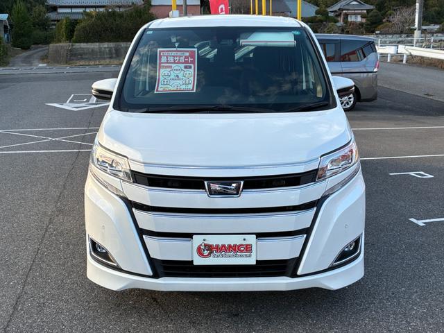 ノア Ｇ　ＥＴＣ　アイドリングストップ　スマートキー　両側パワースライドドア　オートライト　ＬＥＤヘッドランプ　シートヒーター　ＣＤ　ＤＶＤ再生　Ｂｌｕｅｔｏｏｔｈ接続　バックカメラ（5枚目）