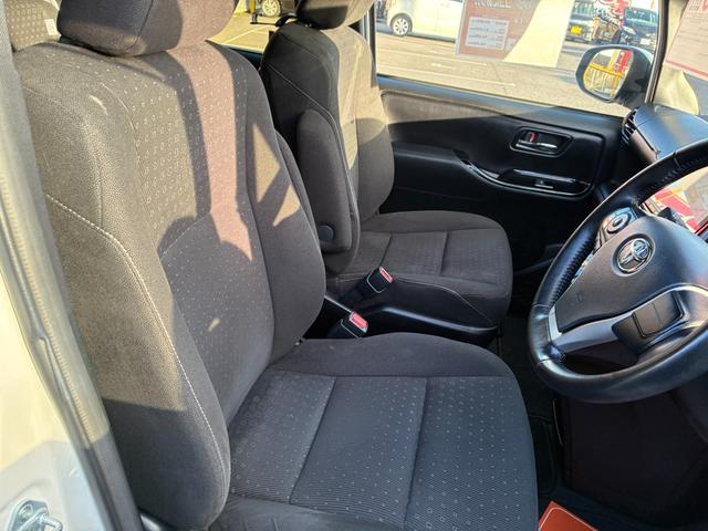 ノア Ｇ　ＥＴＣ　アイドリングストップ　スマートキー　両側パワースライドドア　オートライト　ＬＥＤヘッドランプ　シートヒーター　ＣＤ　ＤＶＤ再生　Ｂｌｕｅｔｏｏｔｈ接続　バックカメラ（13枚目）