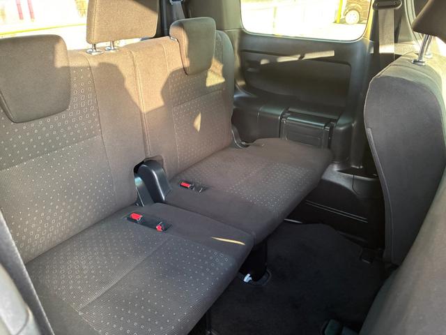 ノア Ｇ　ＥＴＣ　アイドリングストップ　スマートキー　両側パワースライドドア　オートライト　ＬＥＤヘッドランプ　シートヒーター　ＣＤ　ＤＶＤ再生　Ｂｌｕｅｔｏｏｔｈ接続　バックカメラ（16枚目）