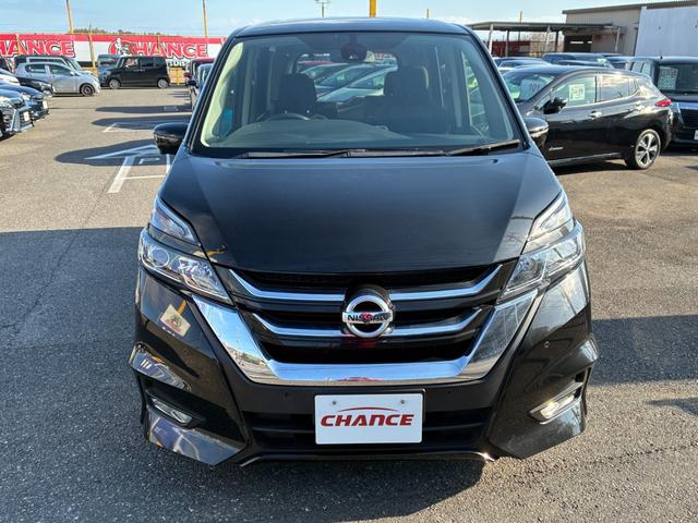 セレナ ハイウェイスター　ＶセレクションＩＩ　ＥＴＣ　アイドリングストップ　スマートキー　両側パワースライドドア　オートライト　ＣＤ　Ｂｌｕｅｔｏｏｔｈ接続　バックカメラ　全周囲カメラ　ＬＥＤヘッドランプ（5枚目）