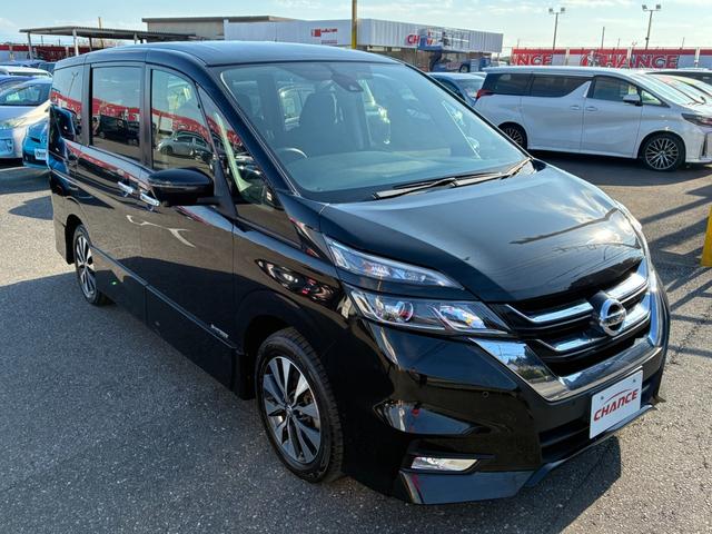 セレナ ハイウェイスター　ＶセレクションＩＩ　ＥＴＣ　アイドリングストップ　スマートキー　両側パワースライドドア　オートライト　ＣＤ　Ｂｌｕｅｔｏｏｔｈ接続　バックカメラ　全周囲カメラ　ＬＥＤヘッドランプ（6枚目）