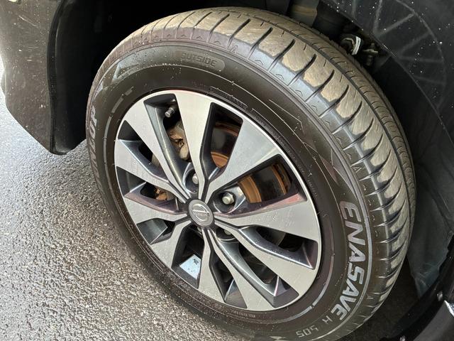 セレナ ハイウェイスター　ＶセレクションＩＩ　ＥＴＣ　アイドリングストップ　スマートキー　両側パワースライドドア　オートライト　ＣＤ　Ｂｌｕｅｔｏｏｔｈ接続　バックカメラ　全周囲カメラ　ＬＥＤヘッドランプ（32枚目）