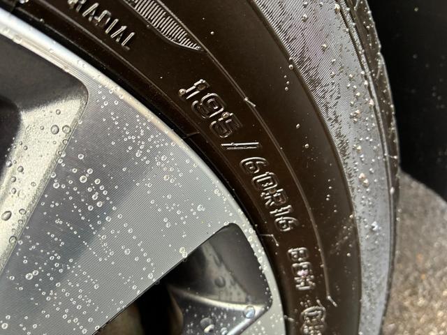 セレナ ハイウェイスター　ＶセレクションＩＩ　ＥＴＣ　アイドリングストップ　スマートキー　両側パワースライドドア　オートライト　ＣＤ　Ｂｌｕｅｔｏｏｔｈ接続　バックカメラ　全周囲カメラ　ＬＥＤヘッドランプ（33枚目）