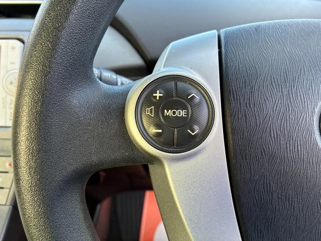 プリウス Ｓ　ＥＴＣ　スマートキー　オートライト　電動格納ミラー　社外メモリーナビ　ＣＤ　Ｂｌｕｅｔｏｏｔｈ接続　バックカメラ　ワンセグＴＶ　横滑り防止装置（19枚目）