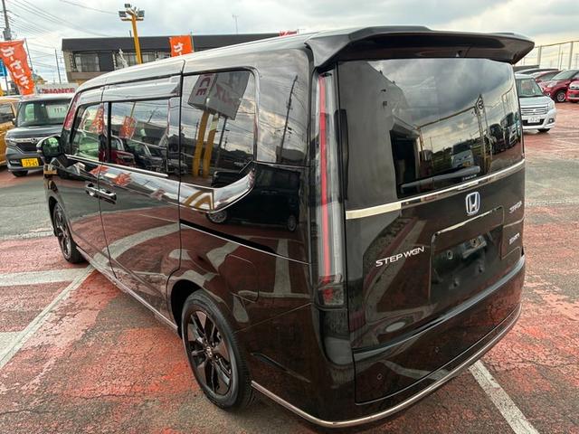 ステップワゴン ｅ：ＨＥＶスパーダ　純正ナビ　ＣＤ　ＤＶＤ　フルセグＴＶ　Ｂｌｕｅｔｏｏｔｈ　ＥＴＣ　ドライブレコーダー　シートヒーター　クルーズコントロール　ＬＥＤヘッドライト　フォグランプ　パワーテールゲート　マルチビューカメラ（19枚目）