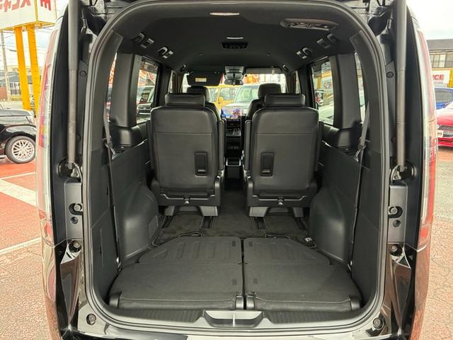 ステップワゴン ｅ：ＨＥＶスパーダ　純正ナビ　ＣＤ　ＤＶＤ　フルセグＴＶ　Ｂｌｕｅｔｏｏｔｈ　ＥＴＣ　ドライブレコーダー　シートヒーター　クルーズコントロール　ＬＥＤヘッドライト　フォグランプ　パワーテールゲート　マルチビューカメラ（22枚目）