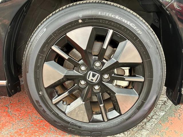 ステップワゴン ｅ：ＨＥＶスパーダ　純正ナビ　ＣＤ　ＤＶＤ　フルセグＴＶ　Ｂｌｕｅｔｏｏｔｈ　ＥＴＣ　ドライブレコーダー　シートヒーター　クルーズコントロール　ＬＥＤヘッドライト　フォグランプ　パワーテールゲート　マルチビューカメラ（31枚目）