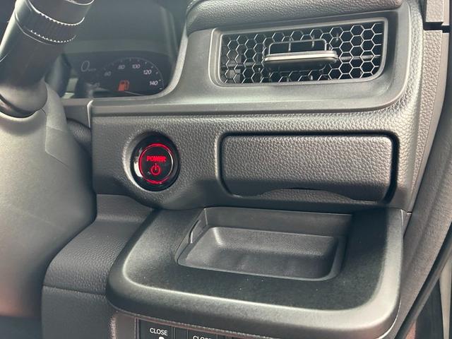 ステップワゴン ｅ：ＨＥＶスパーダ　純正ナビ　ＣＤ　ＤＶＤ　フルセグＴＶ　Ｂｌｕｅｔｏｏｔｈ　ＥＴＣ　ドライブレコーダー　シートヒーター　クルーズコントロール　ＬＥＤヘッドライト　フォグランプ　パワーテールゲート　マルチビューカメラ（35枚目）
