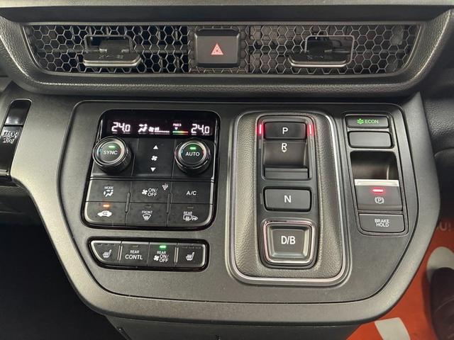 ステップワゴン ｅ：ＨＥＶスパーダ　純正ナビ　ＣＤ　ＤＶＤ　フルセグＴＶ　Ｂｌｕｅｔｏｏｔｈ　ＥＴＣ　ドライブレコーダー　シートヒーター　クルーズコントロール　ＬＥＤヘッドライト　フォグランプ　パワーテールゲート　マルチビューカメラ（44枚目）