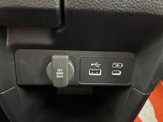 ステップワゴン ｅ：ＨＥＶスパーダ　純正ナビ　ＣＤ　ＤＶＤ　フルセグＴＶ　Ｂｌｕｅｔｏｏｔｈ　ＥＴＣ　ドライブレコーダー　シートヒーター　クルーズコントロール　ＬＥＤヘッドライト　フォグランプ　パワーテールゲート　マルチビューカメラ（45枚目）