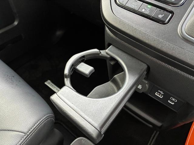 ステップワゴン ｅ：ＨＥＶスパーダ　純正ナビ　ＣＤ　ＤＶＤ　フルセグＴＶ　Ｂｌｕｅｔｏｏｔｈ　ＥＴＣ　ドライブレコーダー　シートヒーター　クルーズコントロール　ＬＥＤヘッドライト　フォグランプ　パワーテールゲート　マルチビューカメラ（46枚目）