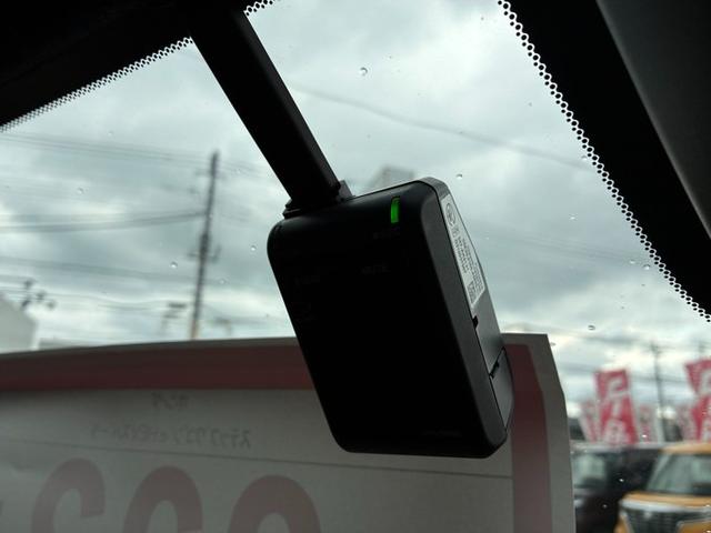 ステップワゴン ｅ：ＨＥＶスパーダ　純正ナビ　ＣＤ　ＤＶＤ　フルセグＴＶ　Ｂｌｕｅｔｏｏｔｈ　ＥＴＣ　ドライブレコーダー　シートヒーター　クルーズコントロール　ＬＥＤヘッドライト　フォグランプ　パワーテールゲート　マルチビューカメラ（53枚目）