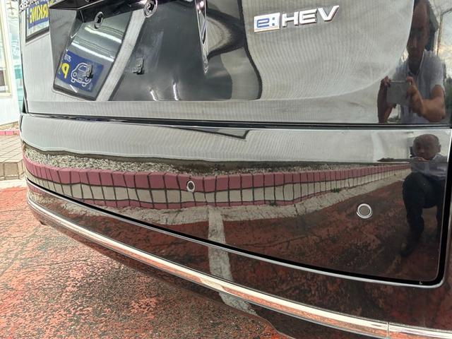 ステップワゴン ｅ：ＨＥＶスパーダ　純正ナビ　ＣＤ　ＤＶＤ　フルセグＴＶ　Ｂｌｕｅｔｏｏｔｈ　ＥＴＣ　ドライブレコーダー　シートヒーター　クルーズコントロール　ＬＥＤヘッドライト　フォグランプ　パワーテールゲート　マルチビューカメラ（72枚目）