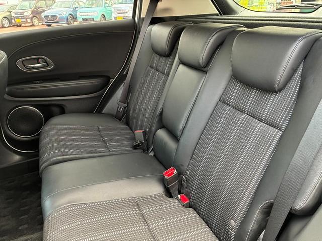 ヴェゼル ハイブリッドＺ・ホンダセンシング　純正ＳＤナビ　ＣＤ　ＤＶＤ　フルセグＴＶ　Ｂｌｕｅｔｏｏｔｈ　バックカメラ　ＥＴＣ　クルーズコントロール　ＬＥＤヘッドライト　フォグランプ　オートライト　オート電動格納ドアミラー　スマートキー（26枚目）