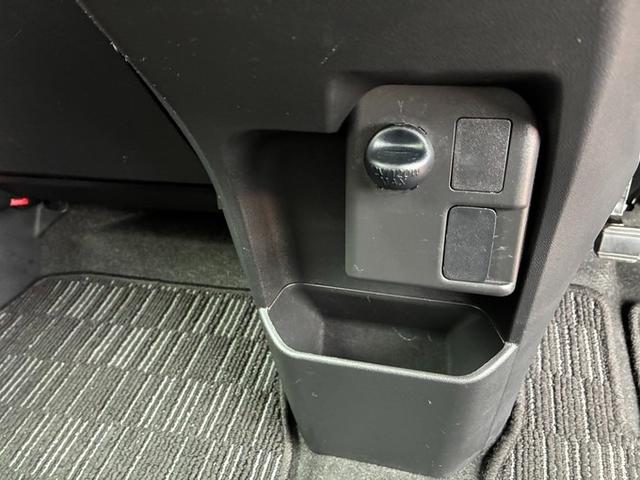 ピクシスメガ Ｄ　ＳＡＩＩＩ　ＳＤナビ　Ｂｌｕｅｔｏｏｔｈ　アイドリングストップ　ＥＴＣ　バックカメラ　オートＨｉビーム　スマートアシスト　両側スライドドア　Ｗエアバック　パワーステアリング　パワーウィンドウ　キーレスキー（41枚目）