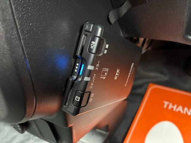 ハイゼットカーゴ ＤＸ　ＳＡＩＩＩ　ＬＥＤヘッドライト　オートライト　スマートアシスト　アイドリングストップ　ＥＴＣ　キーレス　横滑り防止　パワーウィンドウ　パワーステアリング　Ｗエアバック　両側スライドドア（32枚目）