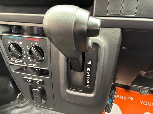 ハイゼットカーゴ ＤＸ　ＳＡＩＩＩ　ＬＥＤヘッドライト　オートライト　スマートアシスト　アイドリングストップ　ＥＴＣ　キーレス　横滑り防止　パワーウィンドウ　パワーステアリング　Ｗエアバック　両側スライドドア（33枚目）
