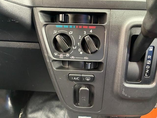 ハイゼットカーゴ ＤＸ　ＳＡＩＩＩ　ＬＥＤヘッドライト　オートライト　スマートアシスト　アイドリングストップ　ＥＴＣ　キーレス　横滑り防止　パワーウィンドウ　パワーステアリング　Ｗエアバック　両側スライドドア（34枚目）