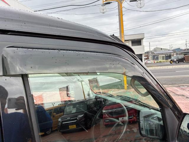 ハイゼットカーゴ ＤＸ　ＳＡＩＩＩ　ＬＥＤヘッドライト　オートライト　スマートアシスト　アイドリングストップ　ＥＴＣ　キーレス　横滑り防止　パワーウィンドウ　パワーステアリング　Ｗエアバック　両側スライドドア（43枚目）