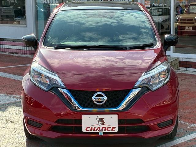 ノート e-パワー X ブラックアロー SDナビ CD DVD フルセグTV Bluetooth バックカメラ ETC クルーズコントロール オートライト LEDヘッドライト ドライブレコーダー 障害物センサー 電動格納ミラー スマートキー(5枚目)