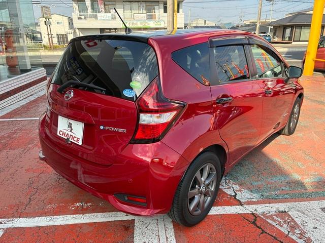 ノート e-パワー X ブラックアロー SDナビ CD DVD フルセグTV Bluetooth バックカメラ ETC クルーズコントロール オートライト LEDヘッドライト ドライブレコーダー 障害物センサー 電動格納ミラー スマートキー(17枚目)