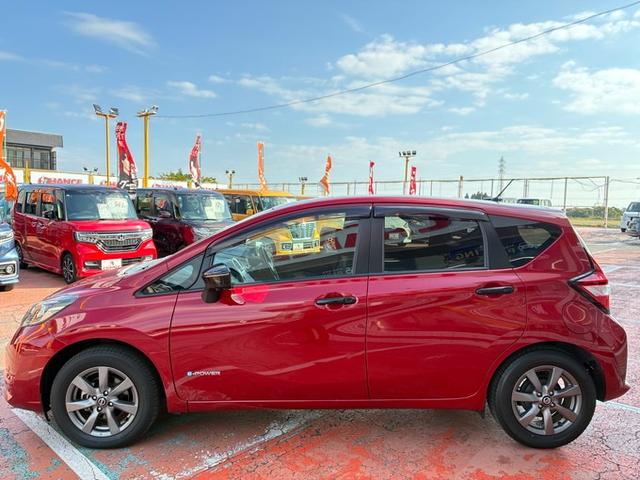 ノート e-パワー X ブラックアロー SDナビ CD DVD フルセグTV Bluetooth バックカメラ ETC クルーズコントロール オートライト LEDヘッドライト ドライブレコーダー 障害物センサー 電動格納ミラー スマートキー(20枚目)