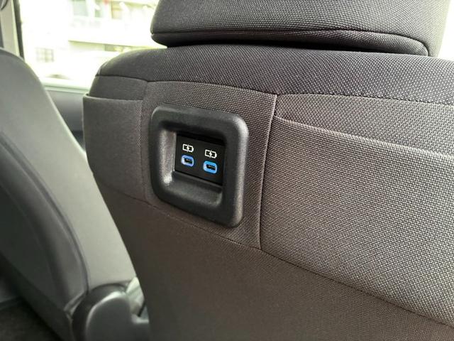 シエンタ ハイブリッドＧ　ディスプレイオーディオ　Ｂｌｕｅｔｏｏｔｈ　フルセグＴＶ　パノラミックビューモニター　レーダークルーズコントロール　両側パワースライドドア　プリクラッシュセーフティセンス　ＬＥＤヘッドライト（50枚目）