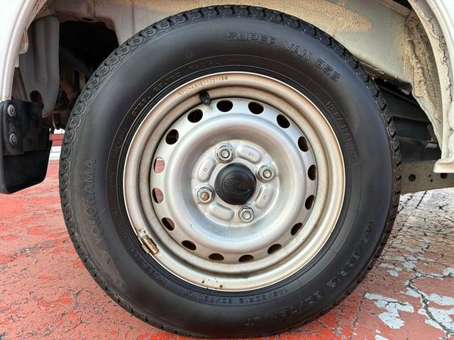 サンバーバン トランスポーター 純正ラジオ リモコンドアロック メカニカルキー 両側スライドドア(24枚目)