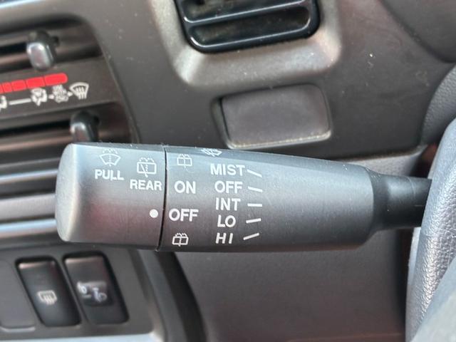 サンバーバン トランスポーター 純正ラジオ リモコンドアロック メカニカルキー 両側スライドドア(37枚目)