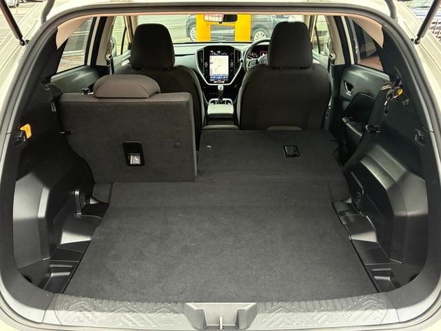 インプレッサ ＳＴ　純正ナビ　フルセグＴＶ　Ｂｌｕｅｔｏｏｔｈ　ＥＴＣ　クルーズコントロール　アラウンドビューモニター　ハンドルヒーター　パドルシフト　ドライブレコーダー　シートヒーター　ＬＥＤヘッドタイト　スマートキー（20枚目）