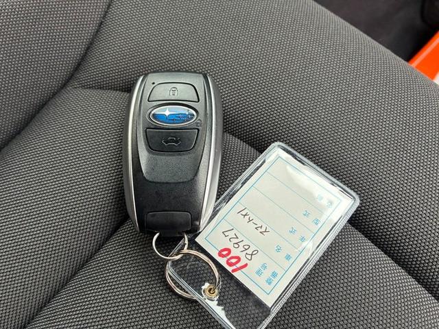 インプレッサ ＳＴ　純正ナビ　フルセグＴＶ　Ｂｌｕｅｔｏｏｔｈ　ＥＴＣ　クルーズコントロール　アラウンドビューモニター　ハンドルヒーター　パドルシフト　ドライブレコーダー　シートヒーター　ＬＥＤヘッドタイト　スマートキー（30枚目）