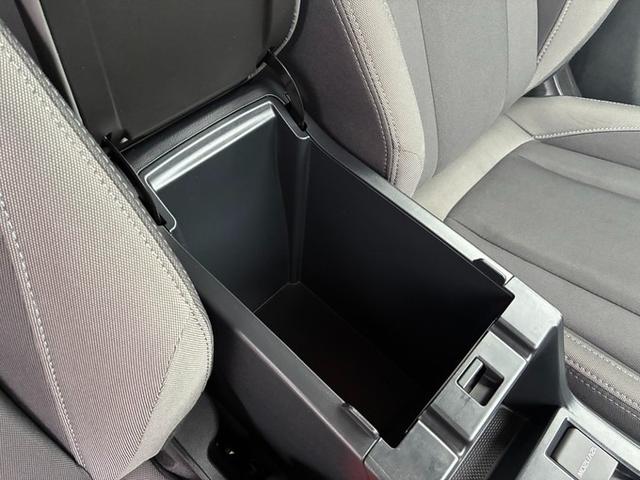 インプレッサ ＳＴ　純正ナビ　フルセグＴＶ　Ｂｌｕｅｔｏｏｔｈ　ＥＴＣ　クルーズコントロール　アラウンドビューモニター　ハンドルヒーター　パドルシフト　ドライブレコーダー　シートヒーター　ＬＥＤヘッドタイト　スマートキー（46枚目）