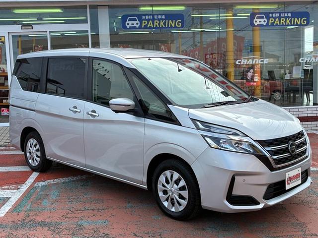 セレナ Ｓ　メモリーナビ　ＣＤ　ＤＶＤ　Ｂｌｕｅｔｏｏｔｈ　ＥＴＣ　アラウンドビューモニター　クリアランスソナー　クルーズコントロール　左側パワースライドドア　オートライト　衝突軽減ブレーキ　スマートキー（6枚目）