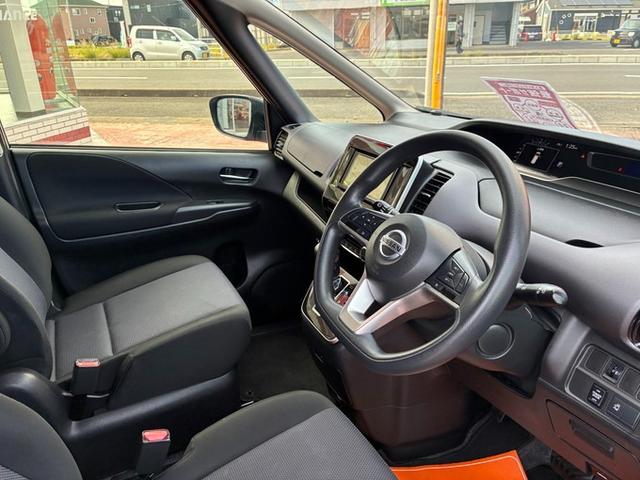 セレナ Ｓ　メモリーナビ　ＣＤ　ＤＶＤ　Ｂｌｕｅｔｏｏｔｈ　ＥＴＣ　アラウンドビューモニター　クリアランスソナー　クルーズコントロール　左側パワースライドドア　オートライト　衝突軽減ブレーキ　スマートキー（8枚目）