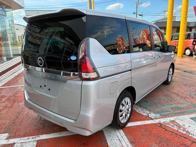 セレナ Ｓ　メモリーナビ　ＣＤ　ＤＶＤ　Ｂｌｕｅｔｏｏｔｈ　ＥＴＣ　アラウンドビューモニター　クリアランスソナー　クルーズコントロール　左側パワースライドドア　オートライト　衝突軽減ブレーキ　スマートキー（18枚目）