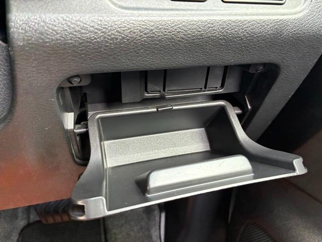 セレナ Ｓ　メモリーナビ　ＣＤ　ＤＶＤ　Ｂｌｕｅｔｏｏｔｈ　ＥＴＣ　アラウンドビューモニター　クリアランスソナー　クルーズコントロール　左側パワースライドドア　オートライト　衝突軽減ブレーキ　スマートキー（39枚目）