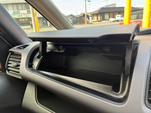 セレナ Ｓ　メモリーナビ　ＣＤ　ＤＶＤ　Ｂｌｕｅｔｏｏｔｈ　ＥＴＣ　アラウンドビューモニター　クリアランスソナー　クルーズコントロール　左側パワースライドドア　オートライト　衝突軽減ブレーキ　スマートキー（45枚目）