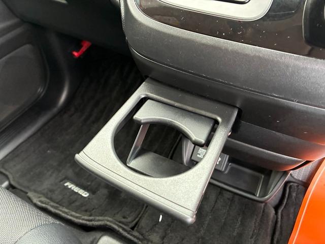 フリードハイブリッド ハイブリッド・Gホンダセンシング メモリーナビ CD DVD フルセグTV Bluetooth ETC 横滑り防止 クルーズコントロール 両側パワースライドドア バックカメラ ホンダセンシング ドライブレコーダー スマートキー(43枚目)