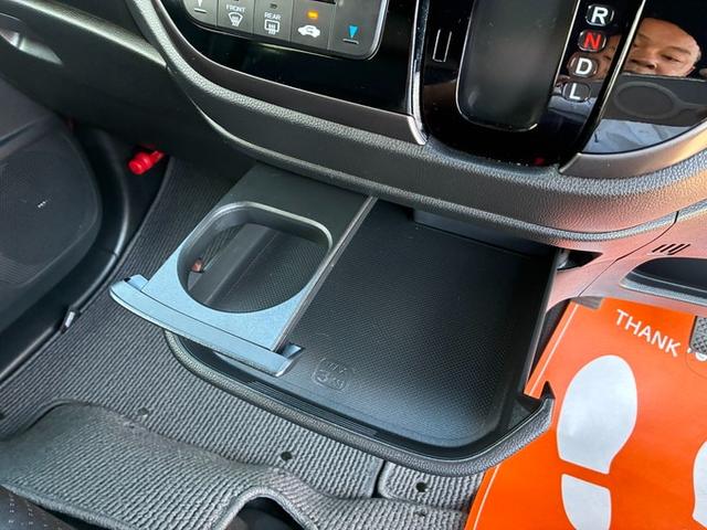 ☆保証☆チャンスのカーライフサポートは、もしもの時に、費用が掛かるエンジン、ミッション、エアコン、電動ドア等や、他社では対象外のバッテリー、電球、ワイパーゴム等の消耗部品も含む、２３５項目が対象です！